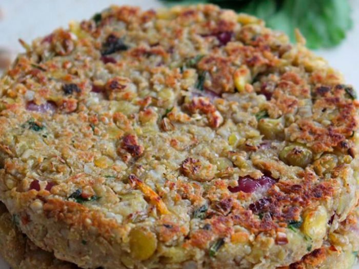 🌱 Melhores Fontes de Proteína Vegetal + Receita de Hambúrguer de Lentilha